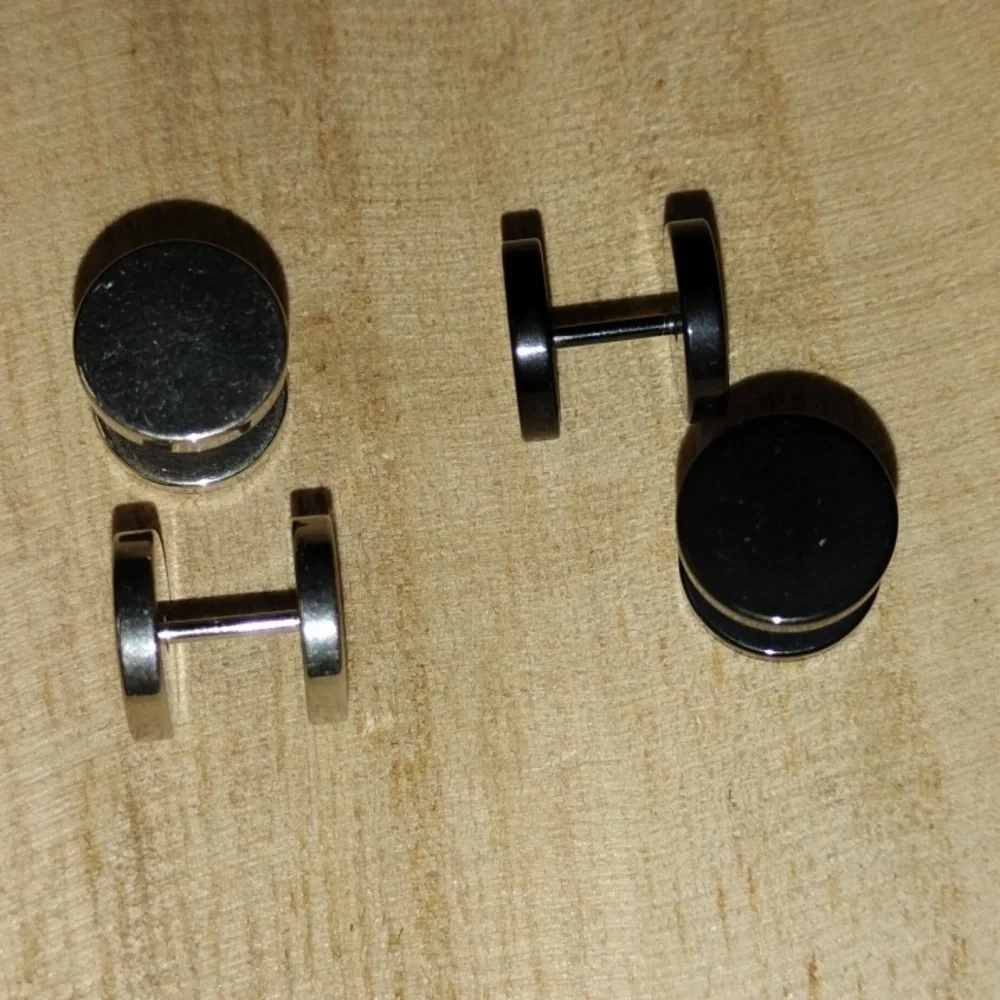 Black and Silver Tone Earrings
